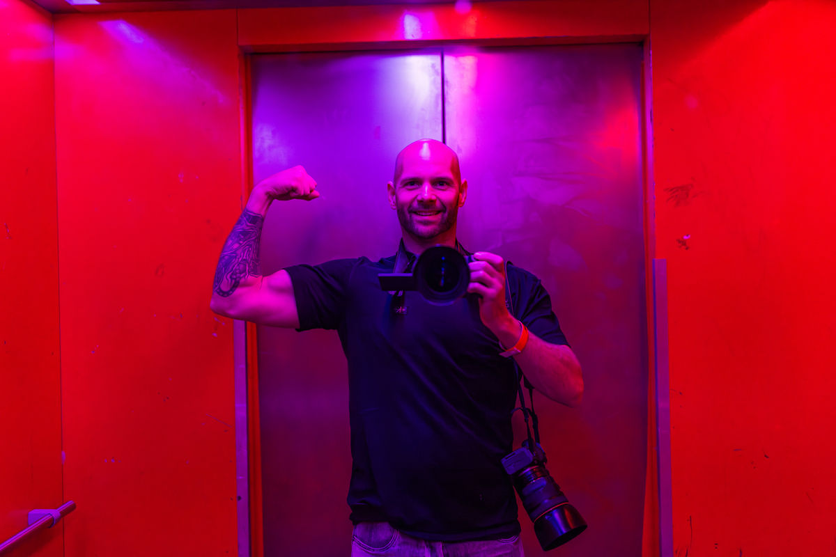 Loading... just a sec